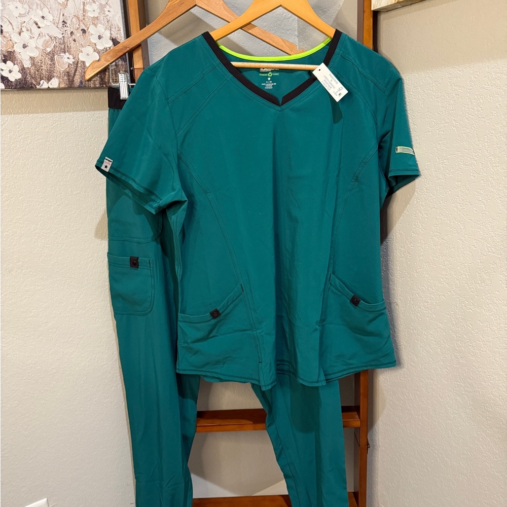 Scrubstar XL top and L pant forest Green Scrub Set NWT